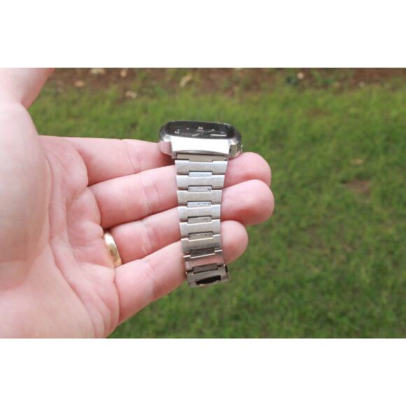 Vintage 1975 Seiko Automatic Mens Silver Watch W/daydate & Silver accents - Picture 5 of 8